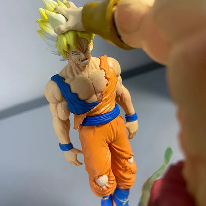 Estatua de Dragon Ball Showdown: la ira de Broly contra el poder de Goku